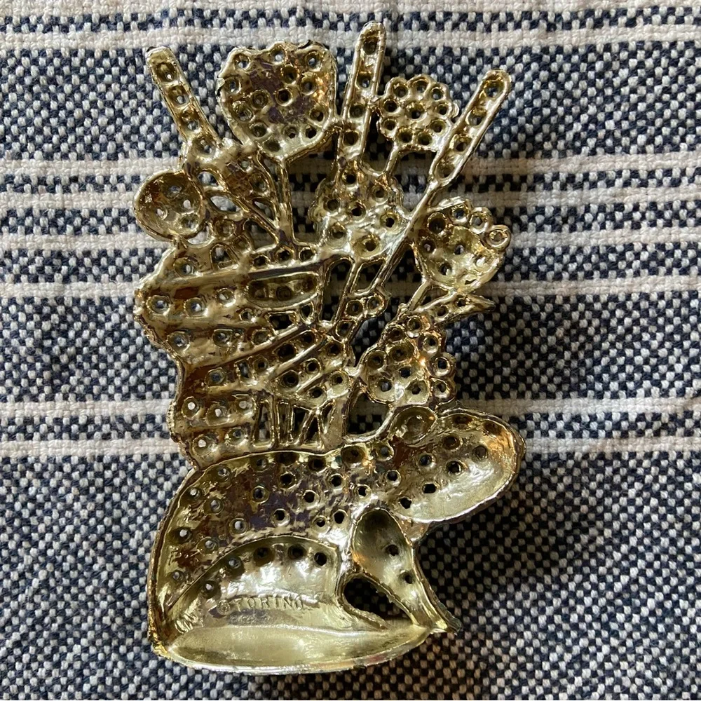 Vintage Torino frog floral gold tone jewelry earring holder